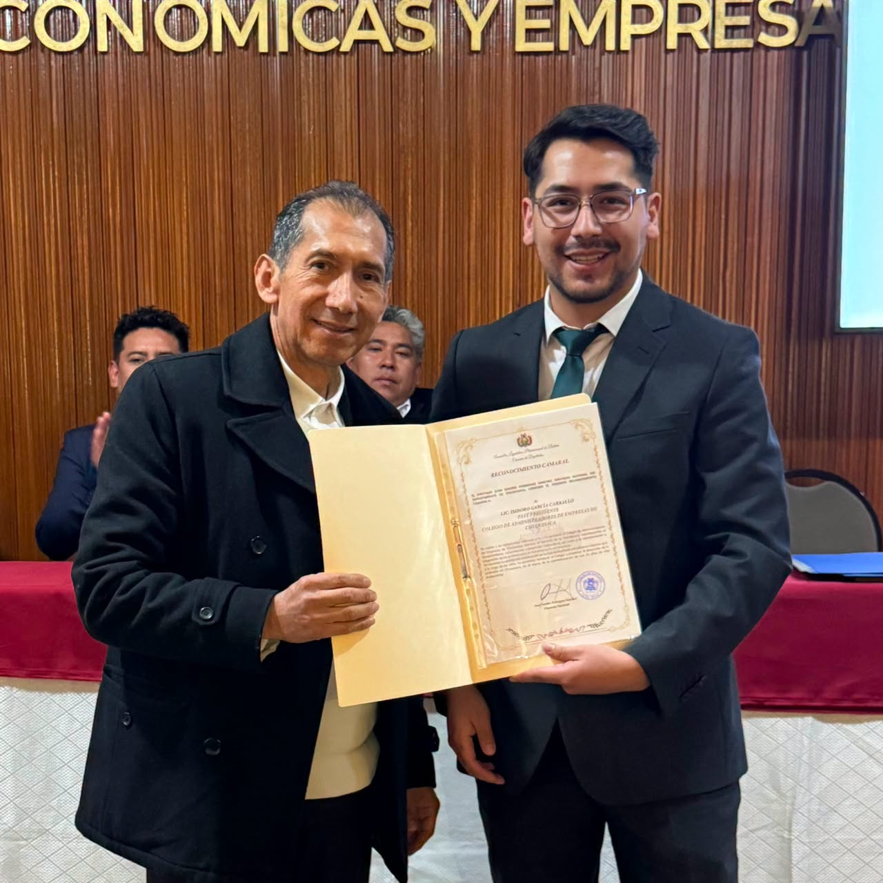 Reconocimiento a miembros CADECH