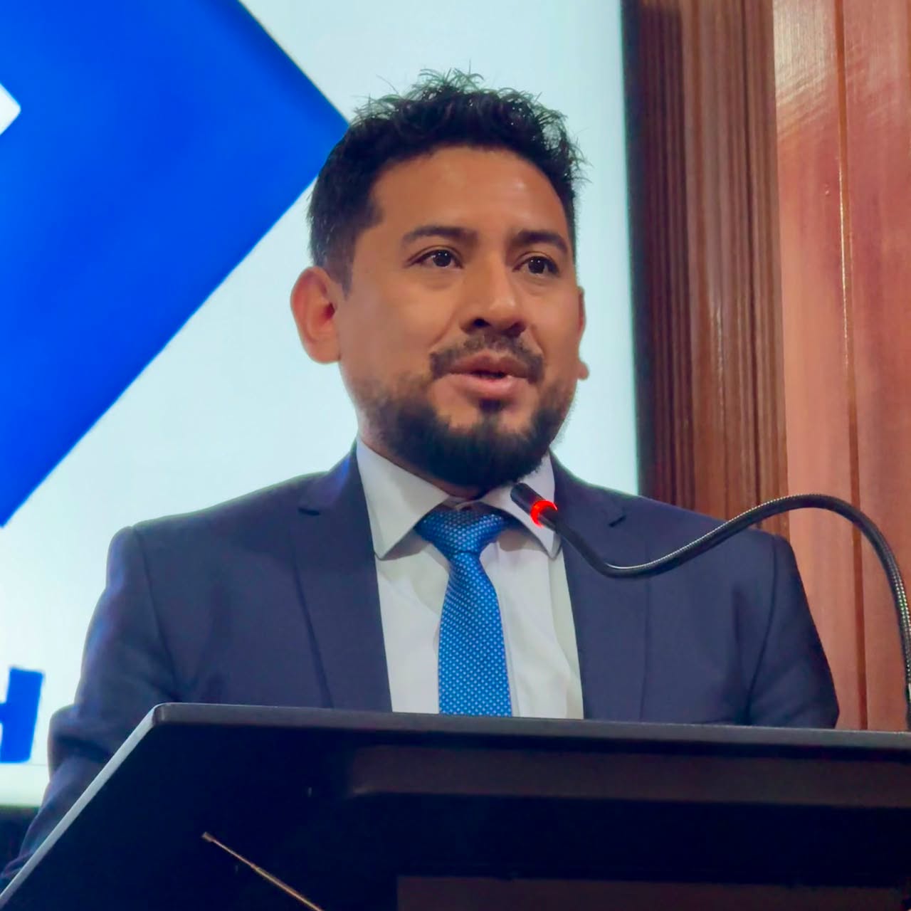 Reconocimiento a miembros CADECH