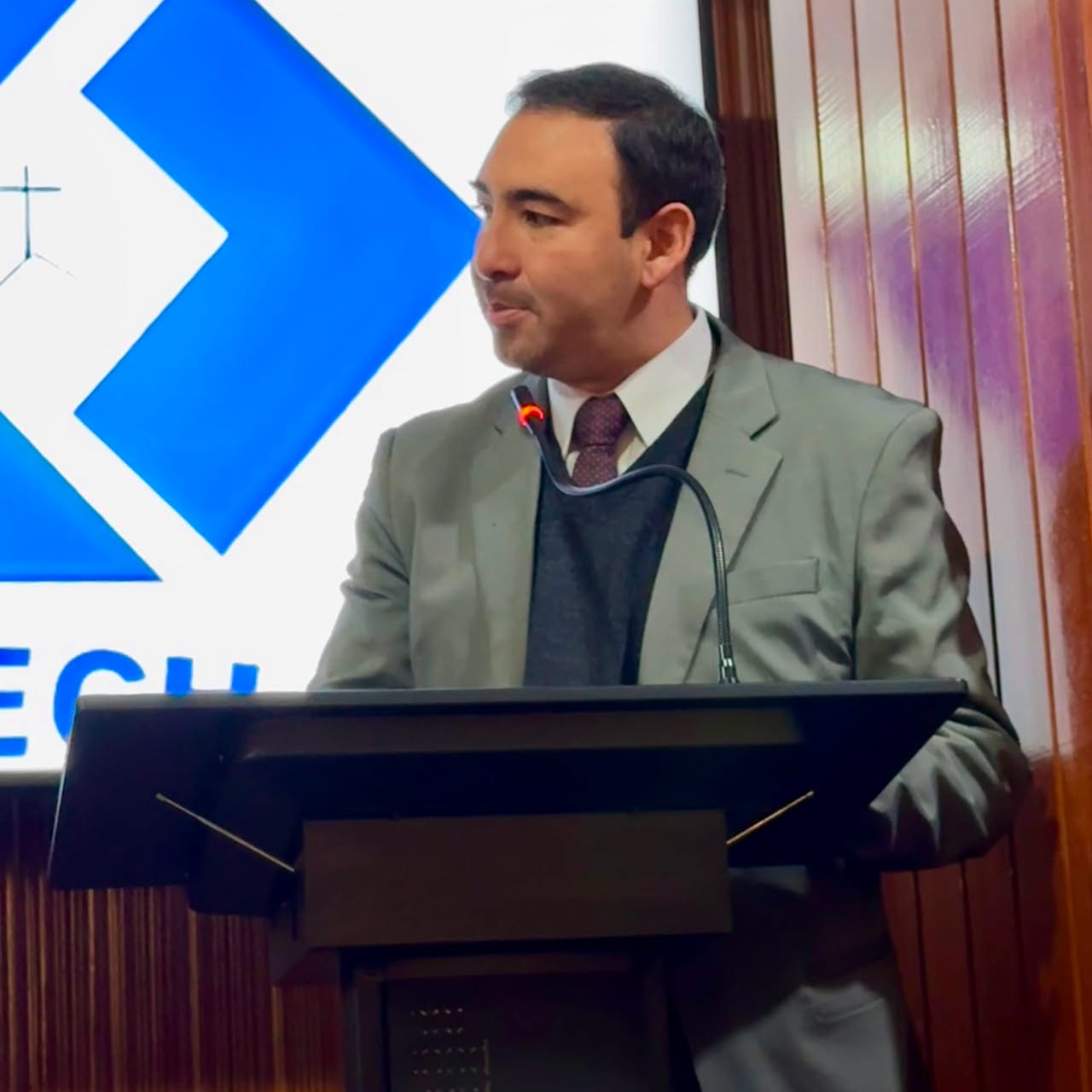 Reconocimiento a miembros CADECH