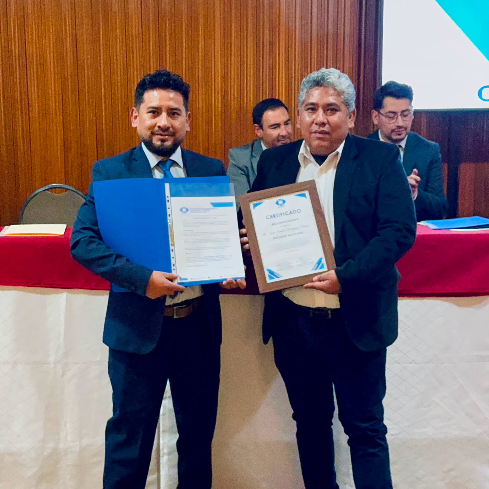 Reconocimiento a miembros CADECH